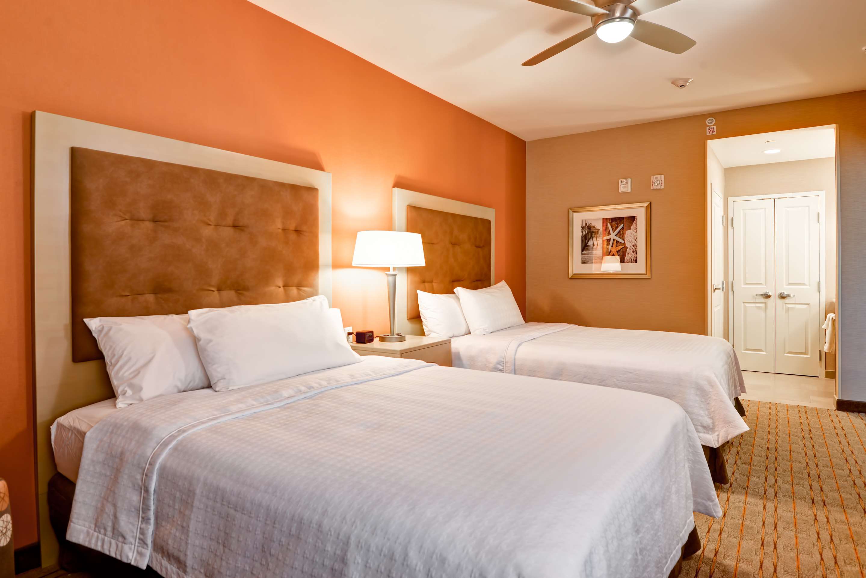 2 Queen Beds Premium 1 Bedroom Suite Non-smoking