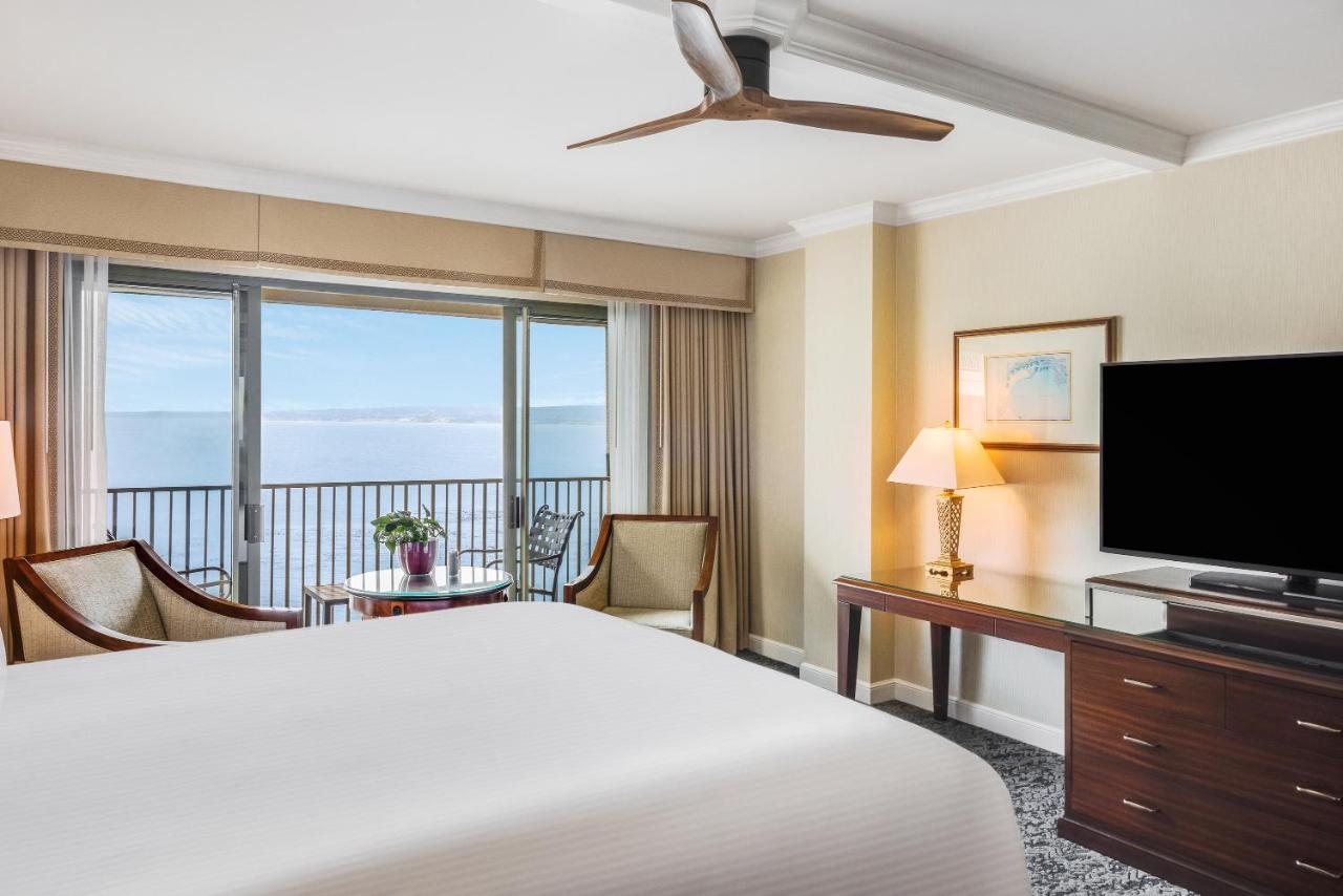 Direct Ocean View King room with Balcony 