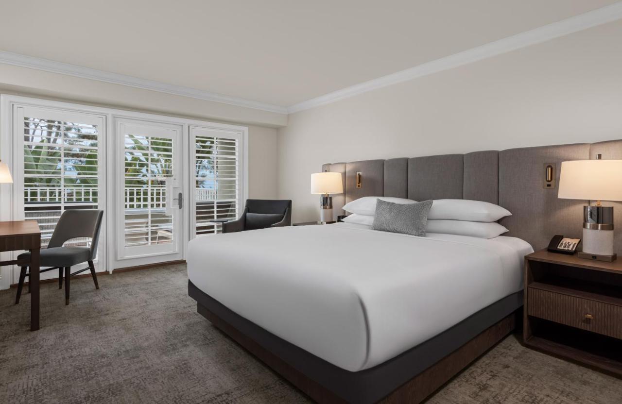 Pacific Suite, One Bedroom with King bed2 options